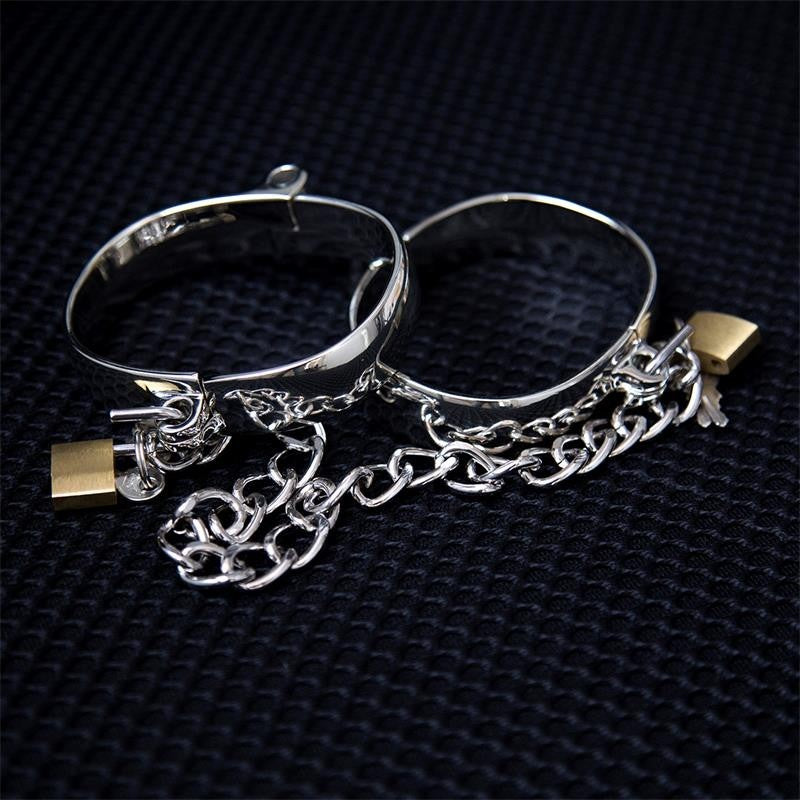 Cavigliere Bondage in Acciaio