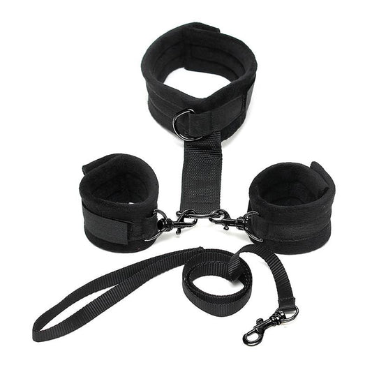 Collare con Guinzaglio e Manette Bdsm