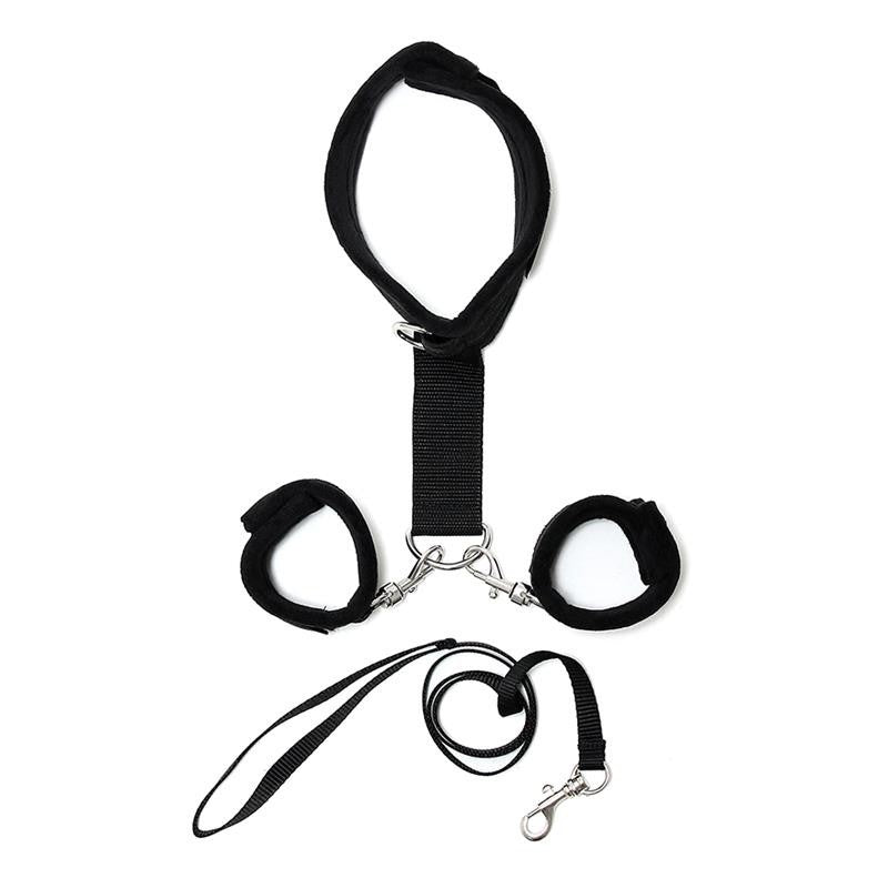 Collare con Guinzaglio e Manette Bdsm