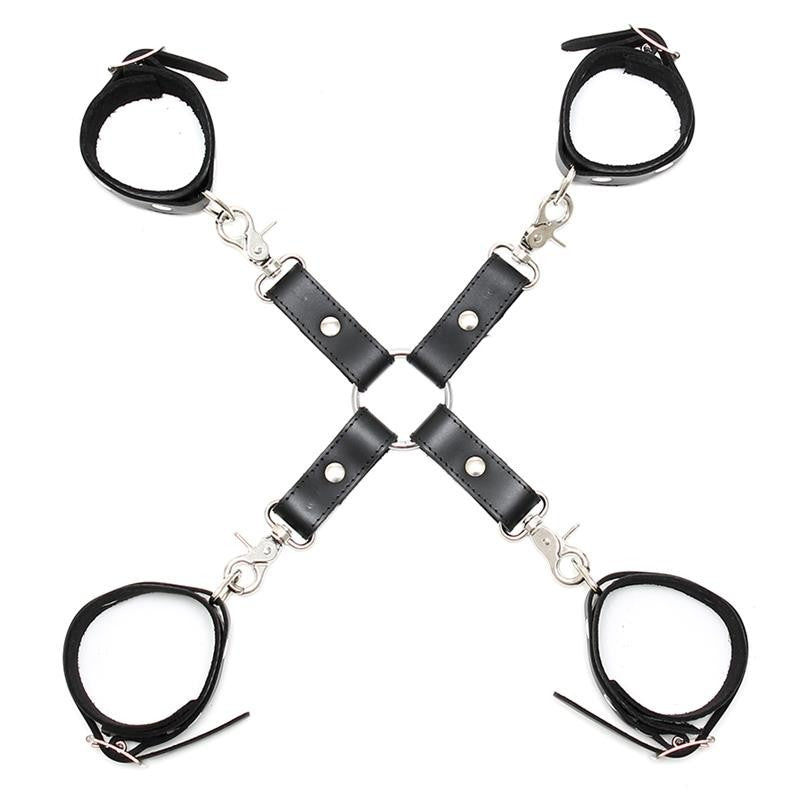 Hogtie Sadomaso con Manette e Cavigliere